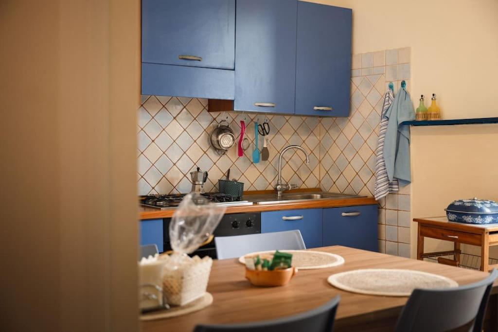 Two-Room Apt. Under The Aqueduct'S Arch In Pigneto ローマ エクステリア 写真